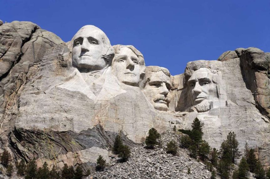 Mount_Rushmore_National_Memorial